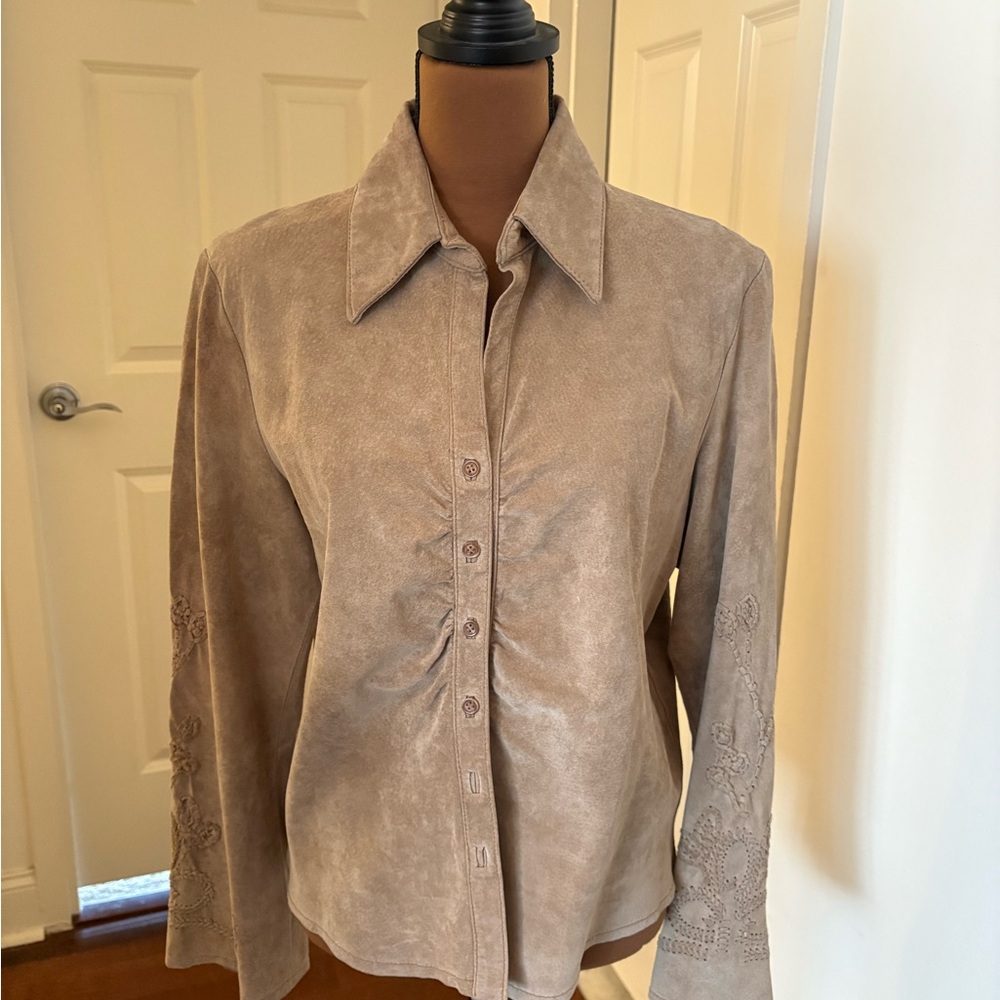 Vintage Skott’s 100% Suede Shirt Jacket with Bell Sleeve Intricate Detail
